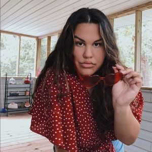 Meet your Posher, Elena